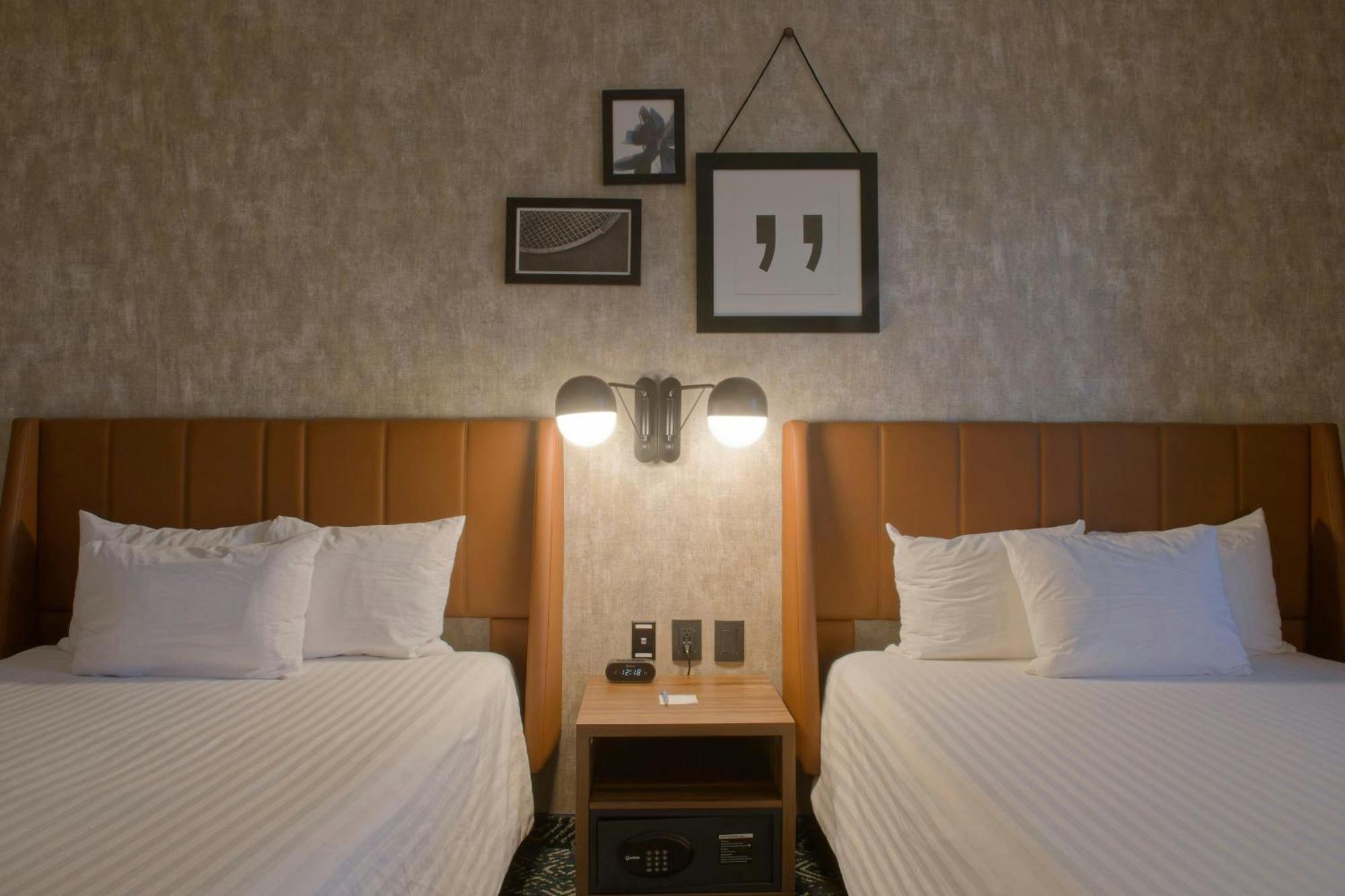Four Points By Sheraton Distrito Uno Chihuahua Esterno foto