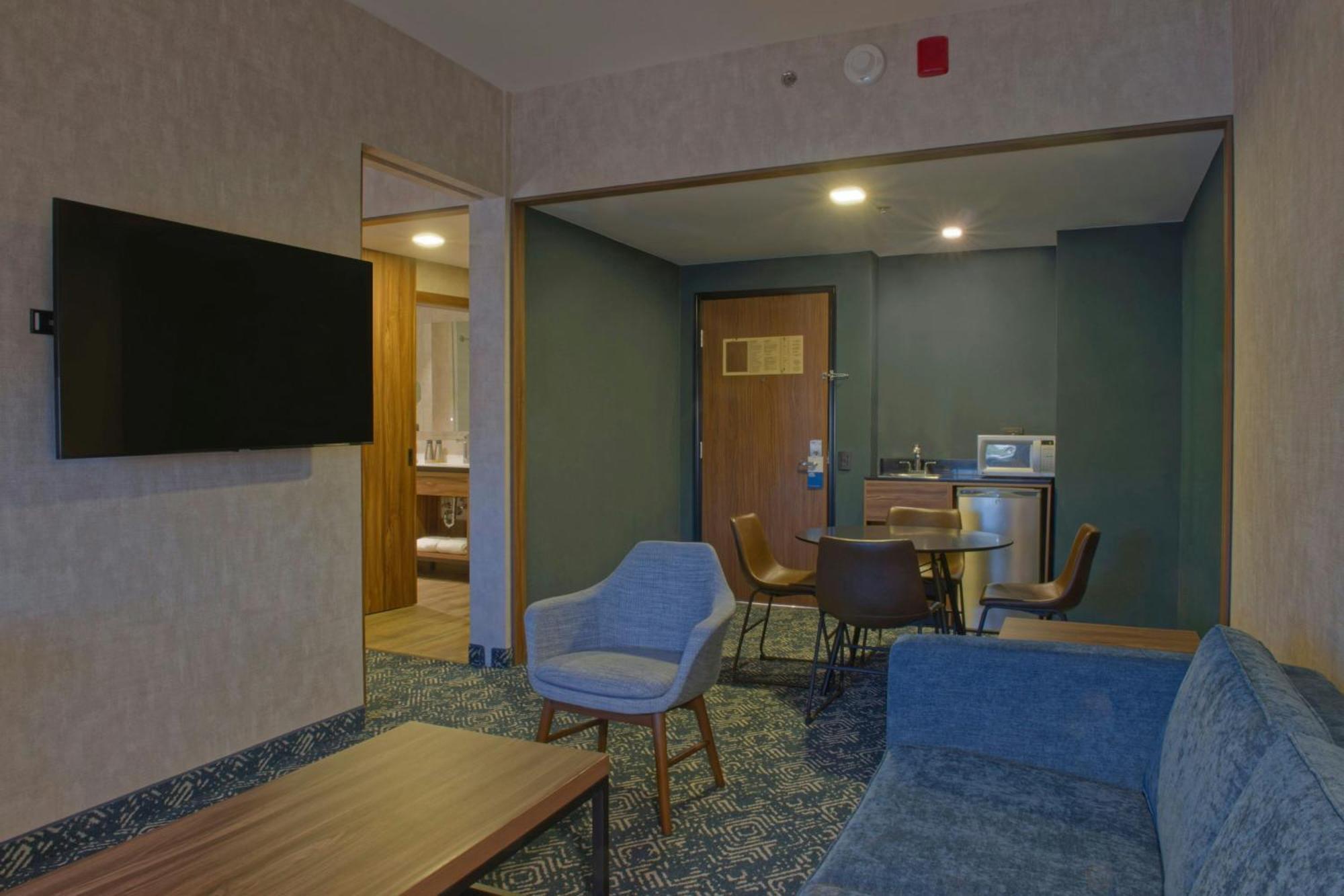 Four Points By Sheraton Distrito Uno Chihuahua Esterno foto